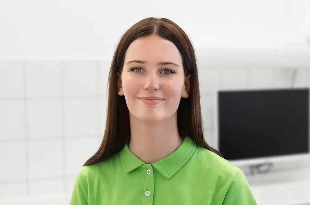 Runa Emling bei Zahnarztpraxis Lindemann Runa Emling bei Zahnarztpraxis Lindemann